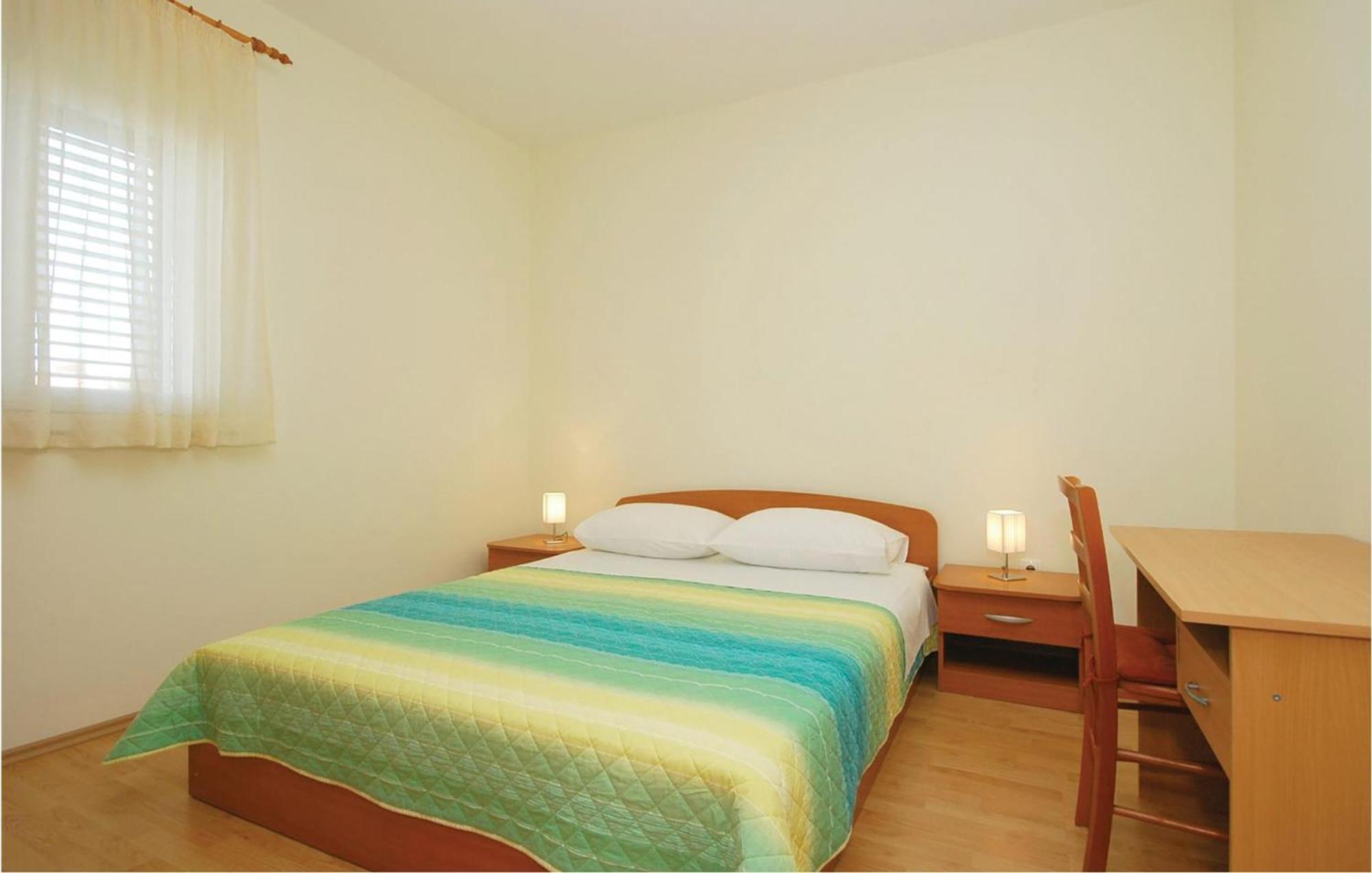Cozy Apartment In Posedarje With House Sea View Zewnętrze zdjęcie